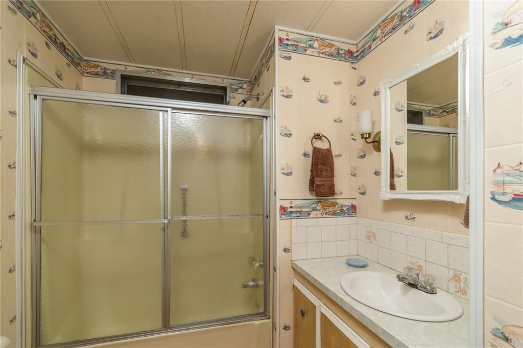 待售: $139,900 (2 贝兹, 2 浴室, 1394 平方英尺)