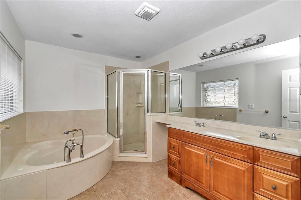 Active With Contract: $649,000 (4 beds, 3 baths, 3018 Square Feet)