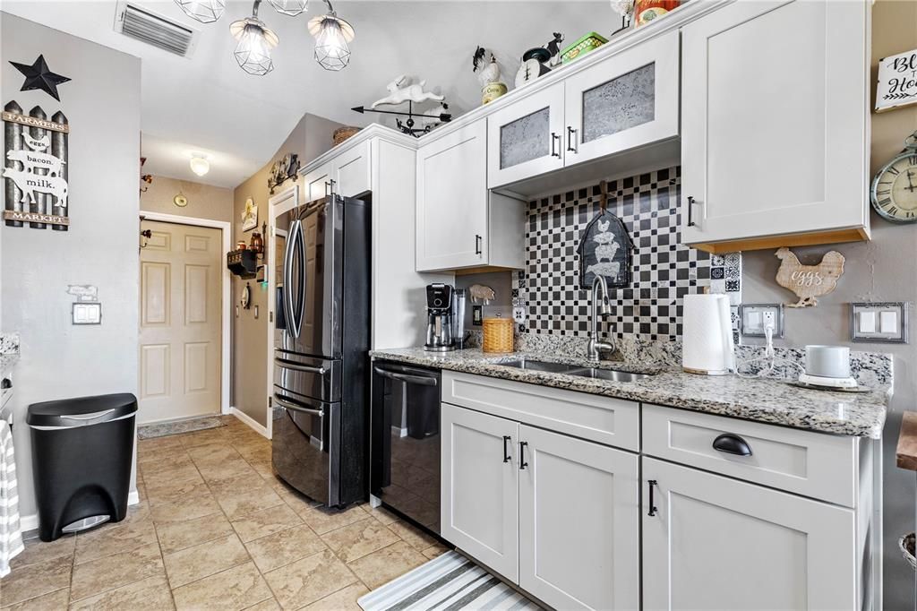 Active With Contract: $395,000 (3 beds, 2 baths, 1542 Square Feet)