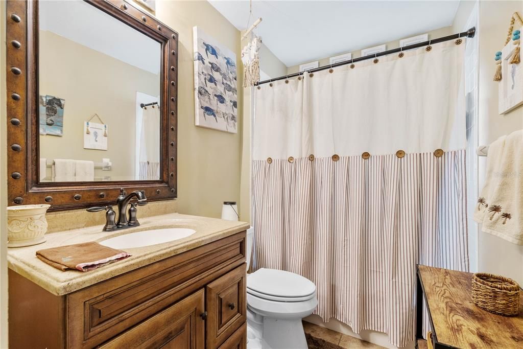 最近售出: $395,000 (3 贝兹, 2 浴室, 1542 平方英尺)