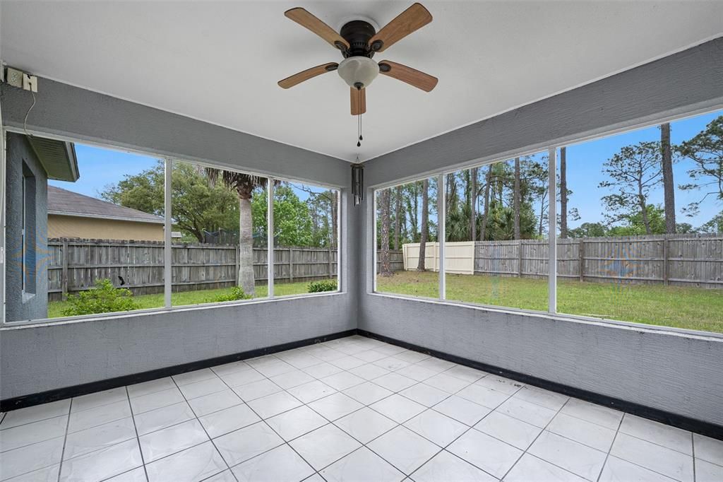 Screened porch, large backyard