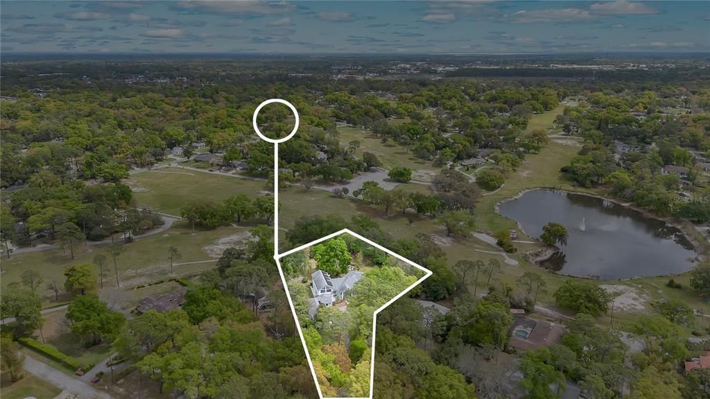 Peaceful living at its best and still in an excellent location minutes from I-4, Starbucks, local restaurants, Whole Foods, 4 Publix Grocery Stores, Costco, 2 Hospitals and Total Wine...all within a 1 mile radius...