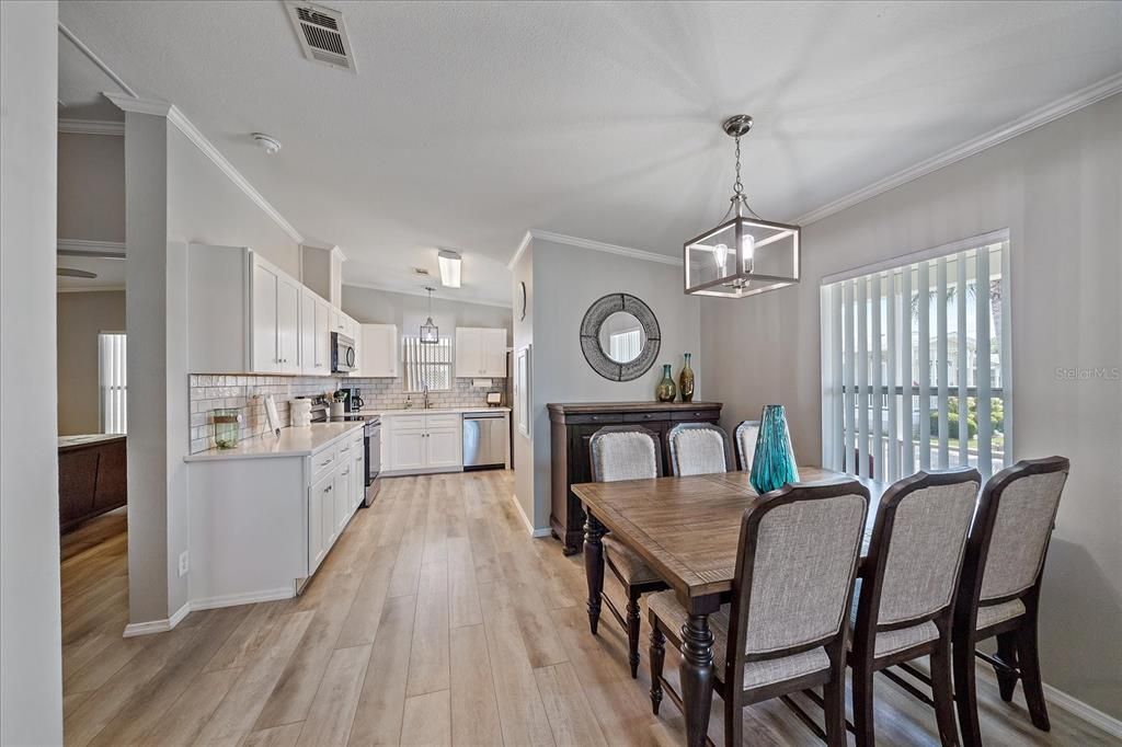 Active With Contract: $208,500 (2 beds, 2 baths, 1053 Square Feet)