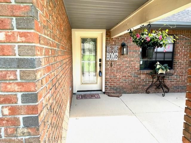 Recently Sold: $387,000 (3 beds, 2 baths, 1645 Square Feet)