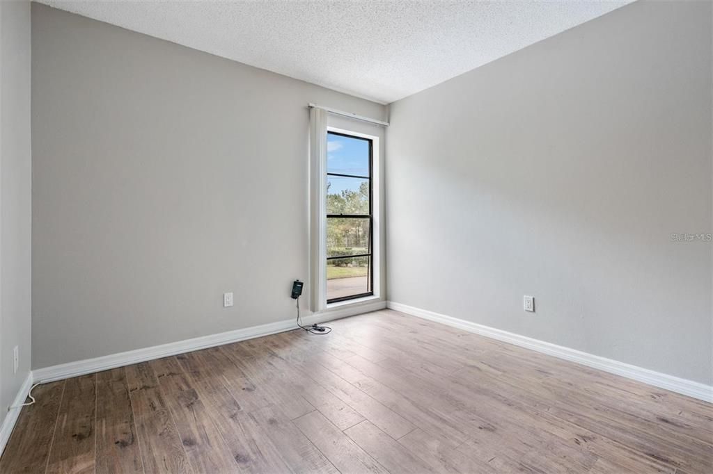 Active With Contract: $2,300 (3 beds, 2 baths, 1478 Square Feet)