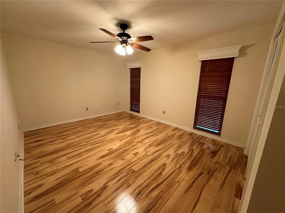 Active With Contract: $2,900 (4 beds, 2 baths, 2270 Square Feet)