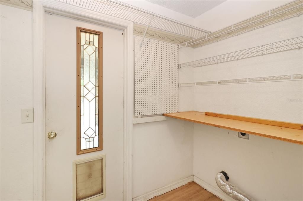 最近售出: $385,000 (3 贝兹, 2 浴室, 1874 平方英尺)
