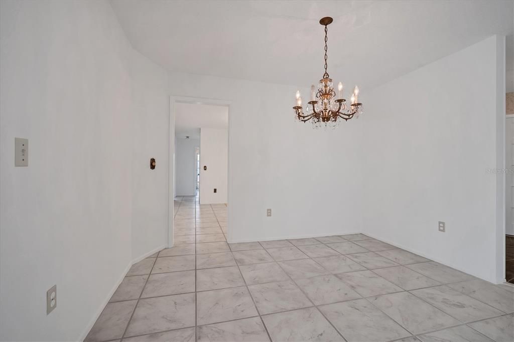 For Sale: $630,000 (3 beds, 2 baths, 1990 Square Feet)