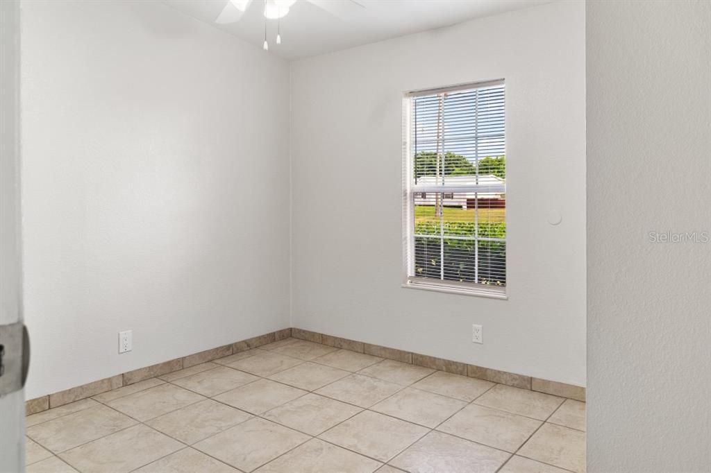 Vendido Recientemente: $269,000 (3 camas, 2 baños, 1344 Pies cuadrados)