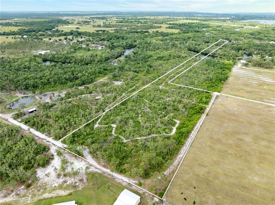 На продажу: $299,000 (12.40 acres)