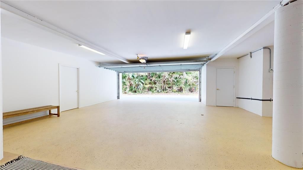 Recently Sold: $1,350,000 (2 beds, 2 baths, 2420 Square Feet)