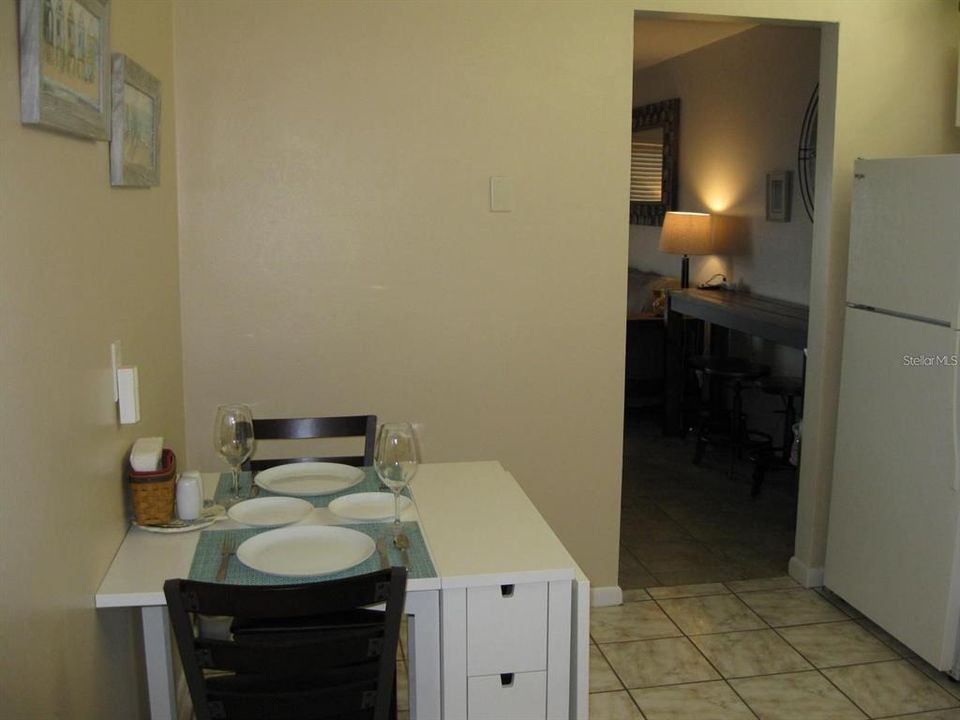For Rent: $1,650 (2 beds, 1 baths, 710 Square Feet)
