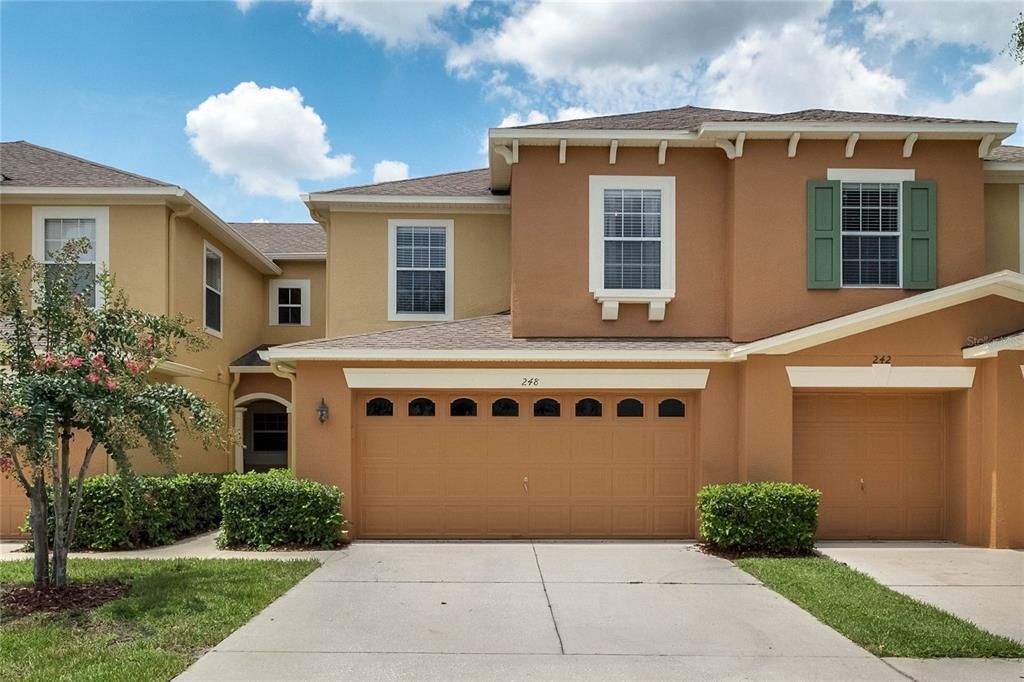 Recently Sold: $385,000 (3 beds, 2 baths, 1647 Square Feet)