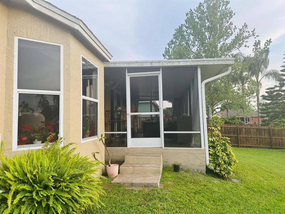 For Sale: $349,900 (3 beds, 2 baths, 1601 Square Feet)