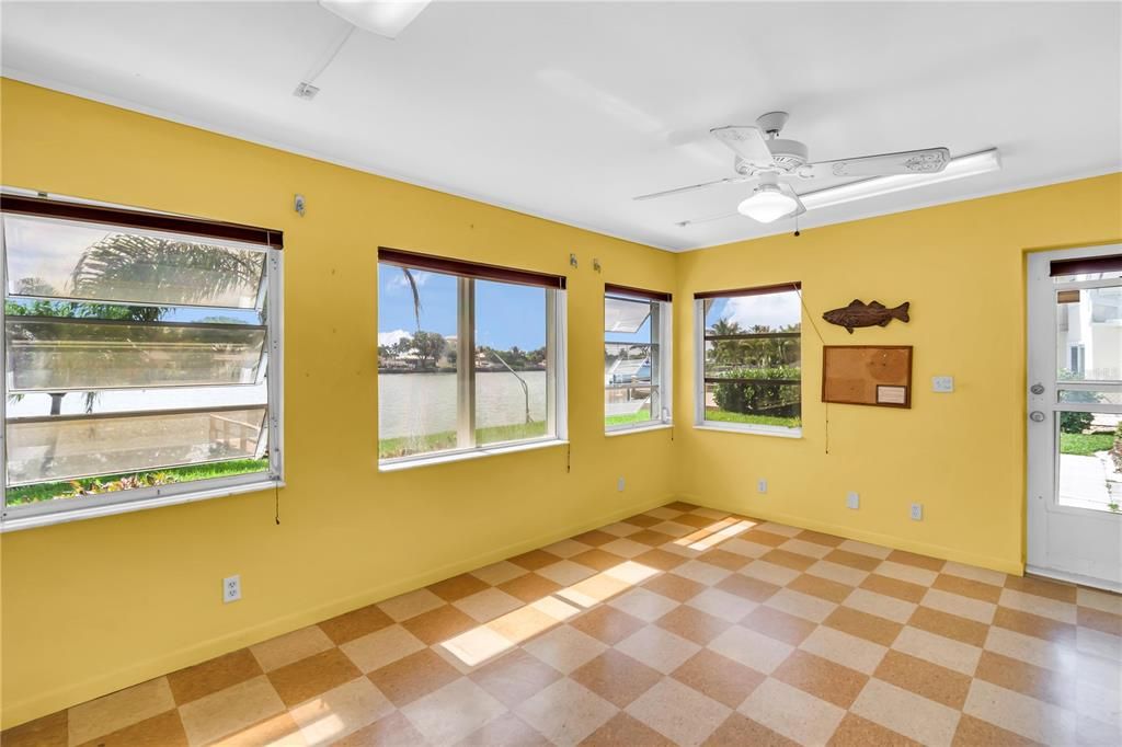 For Sale: $1,300,000 (3 beds, 2 baths, 1824 Square Feet)
