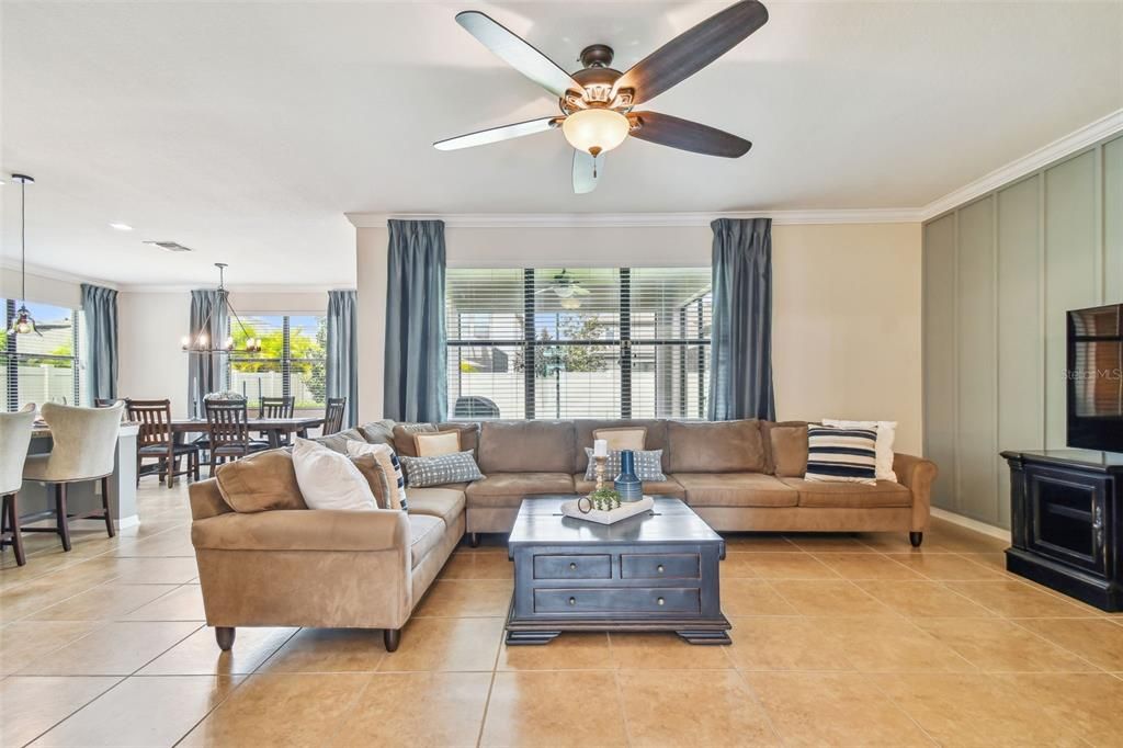 For Sale: $614,900 (3 beds, 2 baths, 2990 Square Feet)