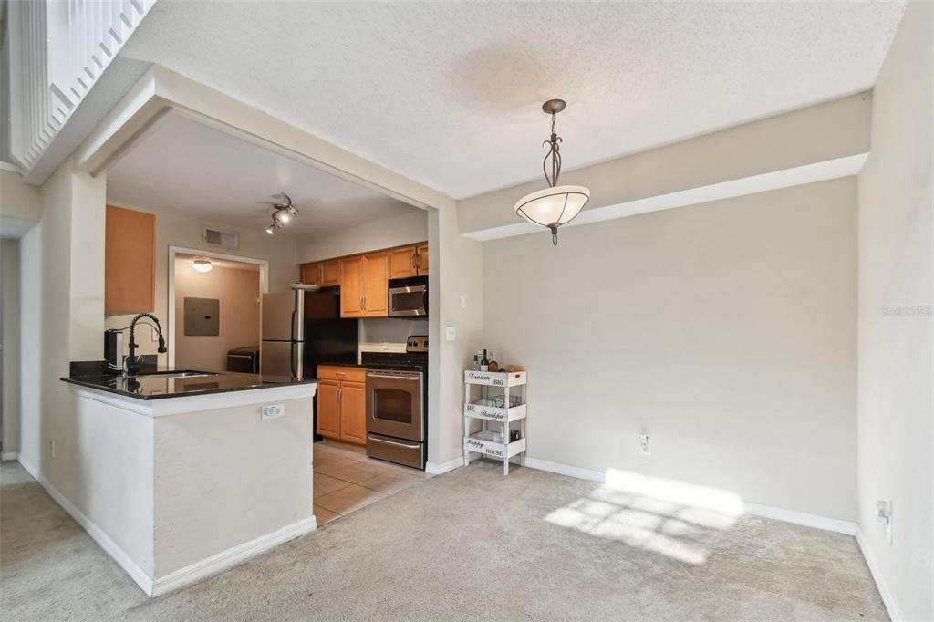 For Sale: $240,000 (2 beds, 2 baths, 1491 Square Feet)