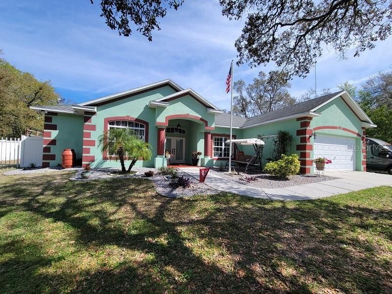 Recently Sold: $519,900 (3 beds, 3 baths, 1967 Square Feet)