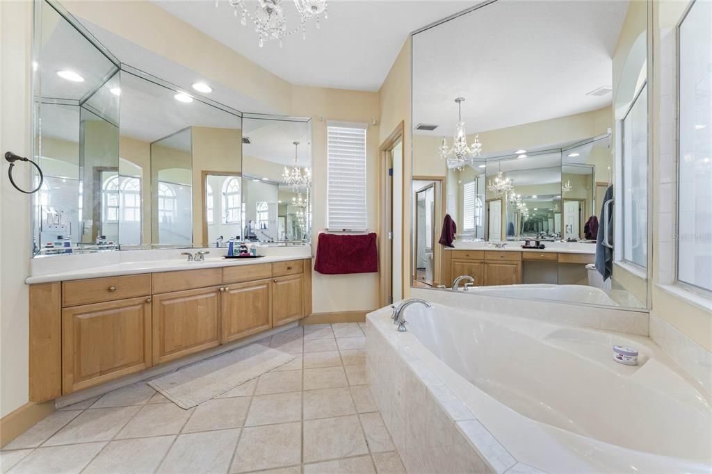 待售: $750,000 (4 贝兹, 3 浴室, 2758 平方英尺)