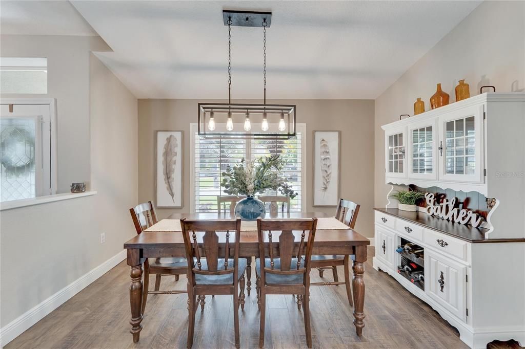 Active With Contract: $500,000 (4 beds, 2 baths, 2147 Square Feet)
