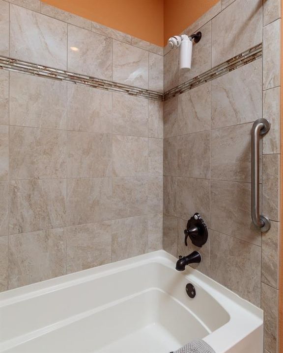 待售: $905,000 (4 贝兹, 3 浴室, 1935 平方英尺)