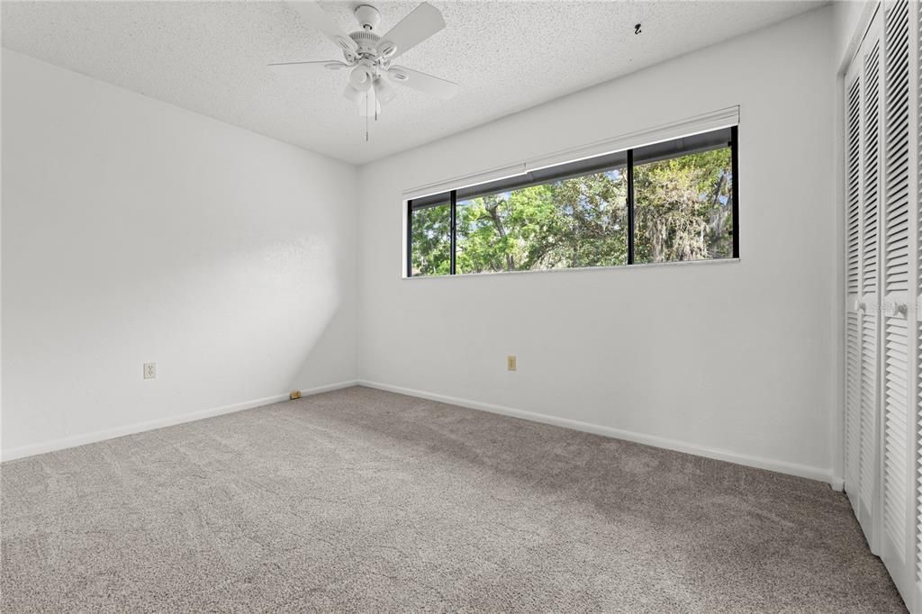 Recently Sold: $165,000 (2 beds, 1 baths, 938 Square Feet)