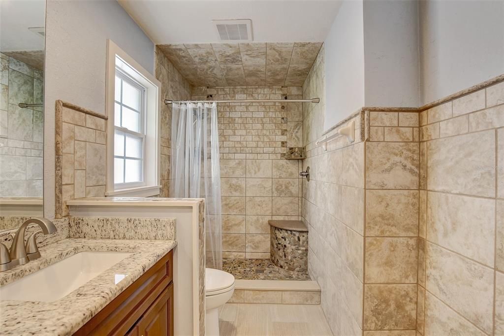 最近售出: $475,000 (3 贝兹, 3 浴室, 1934 平方英尺)