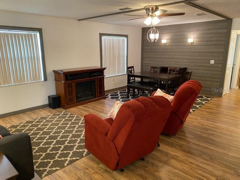 Active With Contract: $3,400 (4 beds, 2 baths, 2088 Square Feet)