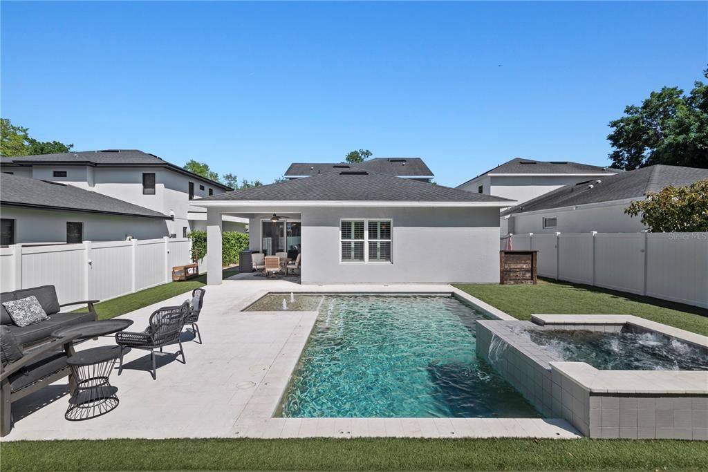 Active With Contract: $1,125,000 (4 beds, 3 baths, 2783 Square Feet)