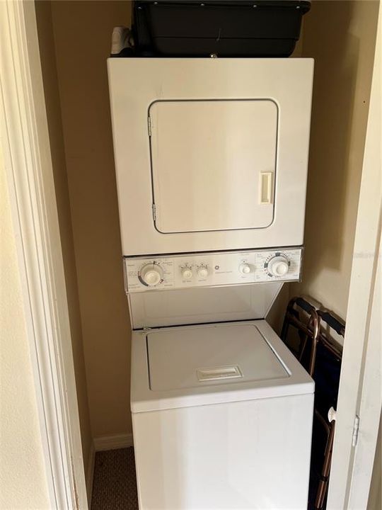 Apartment stacking washer and dryer