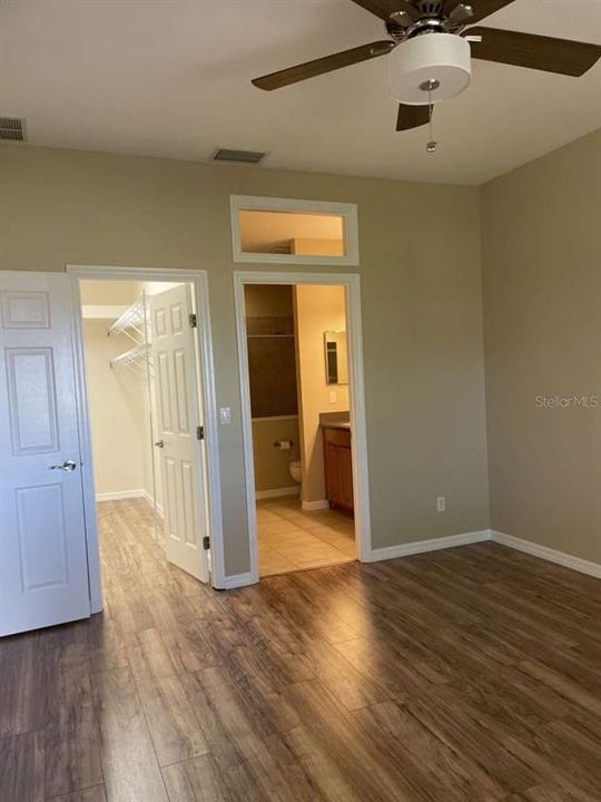 Recently Rented: $1,900 (2 beds, 2 baths, 1419 Square Feet)