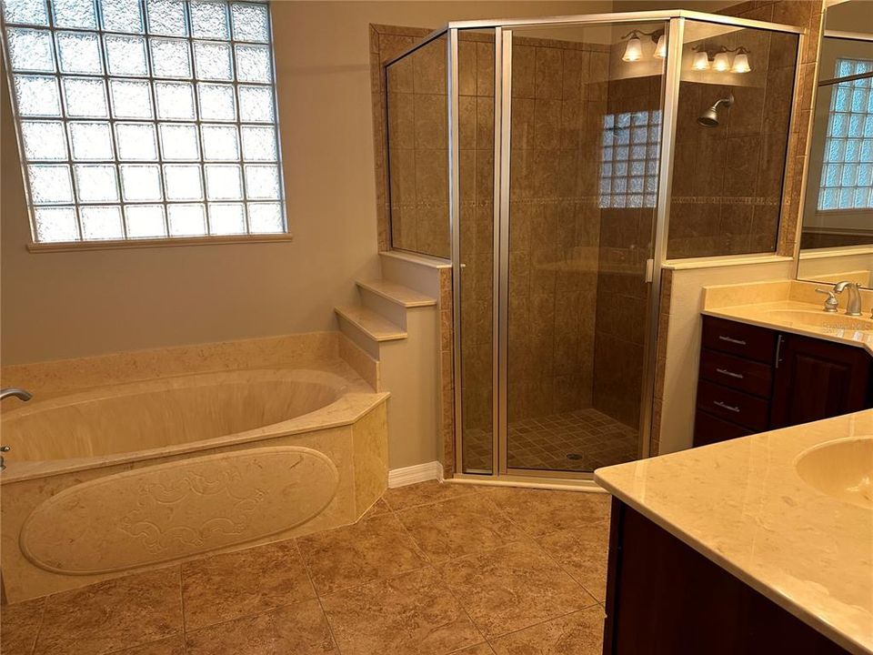 Недавно арендовано: $3,200 (4 спален, 2 ванн, 2392 Квадратных фут)