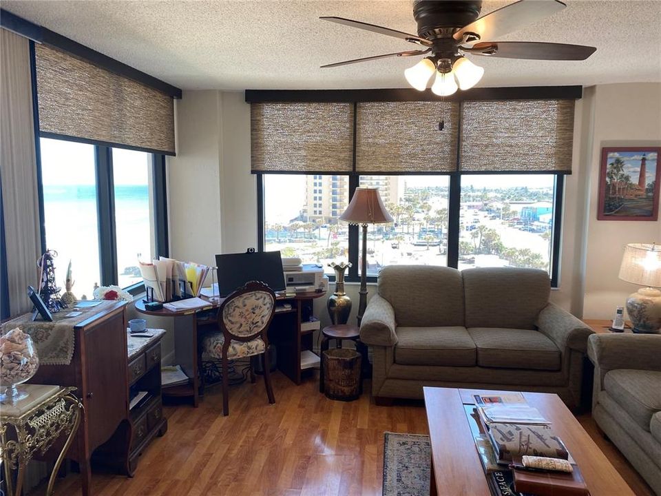 For Rent: $2,000 (2 beds, 2 baths, 1297 Square Feet)