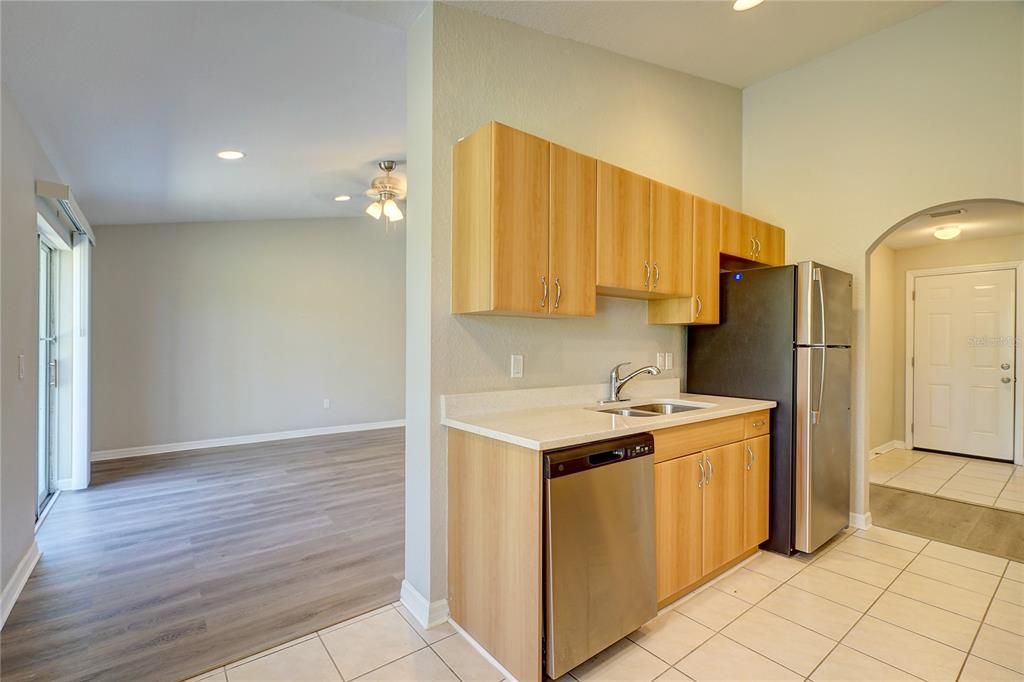 For Sale: $335,000 (3 beds, 2 baths, 1452 Square Feet)