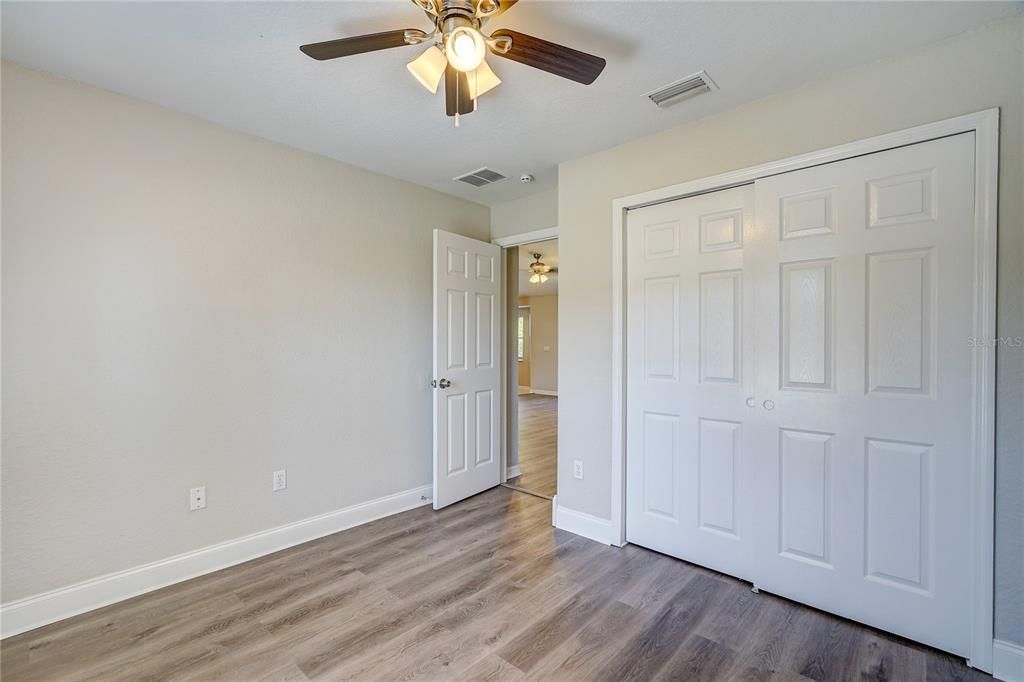 For Sale: $339,900 (3 beds, 2 baths, 1452 Square Feet)
