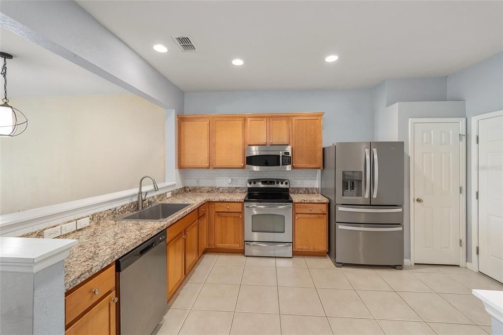 For Sale: $239,900 (3 beds, 2 baths, 1584 Square Feet)