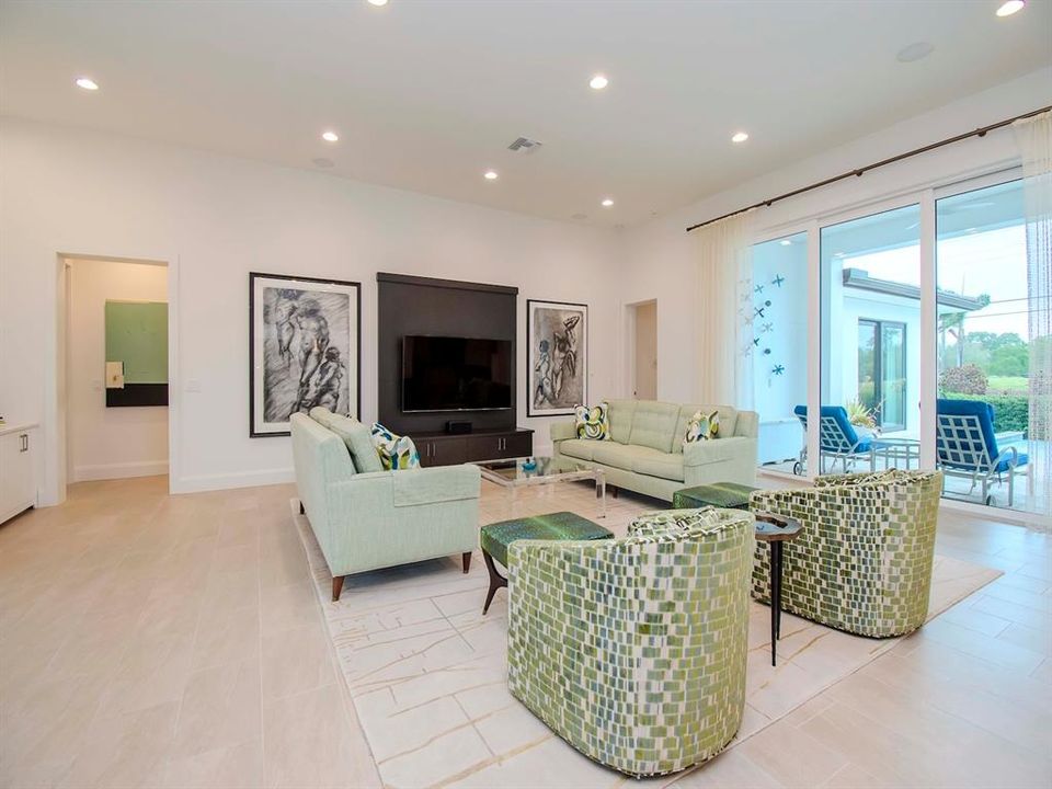 Active With Contract: $2,595,000 (4 beds, 4 baths, 3310 Square Feet)