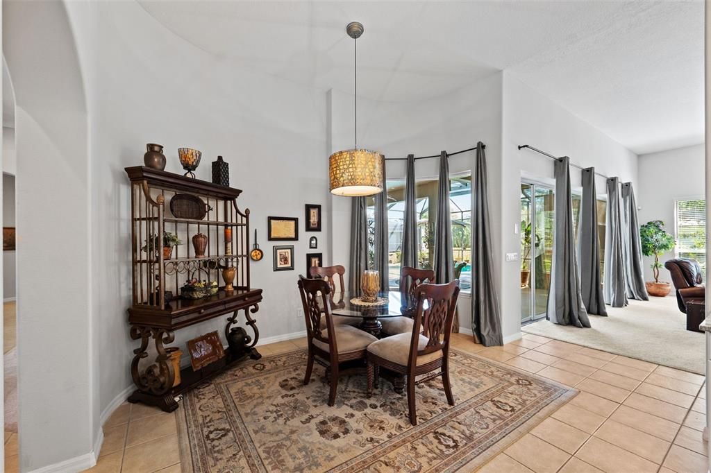 Recently Sold: $975,000 (4 beds, 3 baths, 3535 Square Feet)