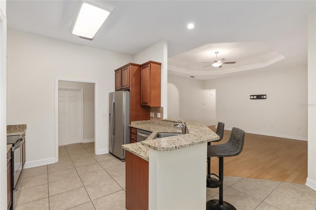 Active With Contract: $379,900 (3 beds, 2 baths, 1608 Square Feet)