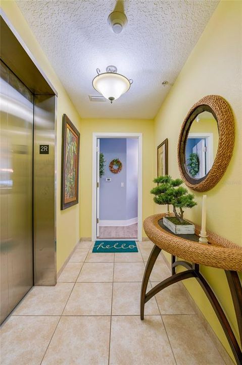 Spacious entryway from elevator