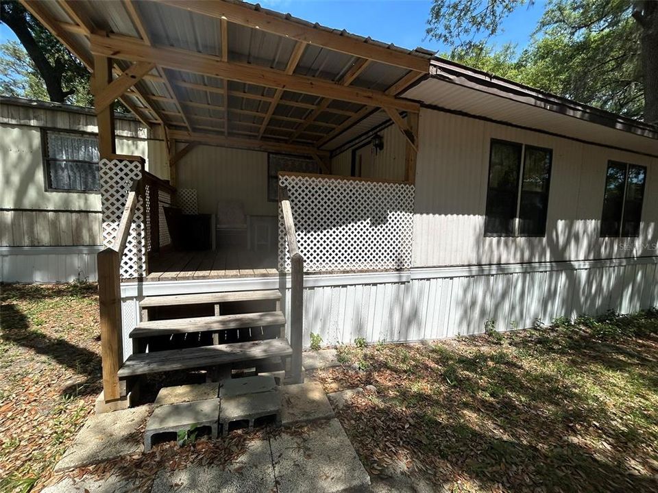 For Sale: $149,000 (3 beds, 1 baths, 1144 Square Feet)