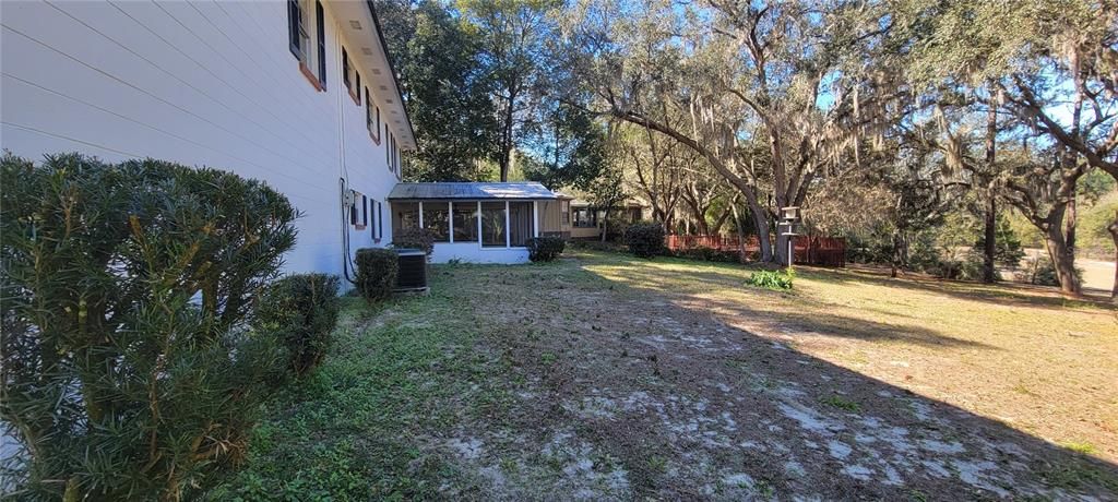 Recently Rented: $1,800 (4 beds, 2 baths, 2080 Square Feet)