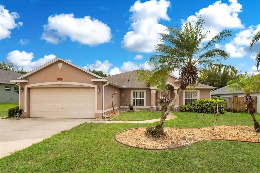 Recently Sold: $435,000 (4 beds, 2 baths, 2083 Square Feet)
