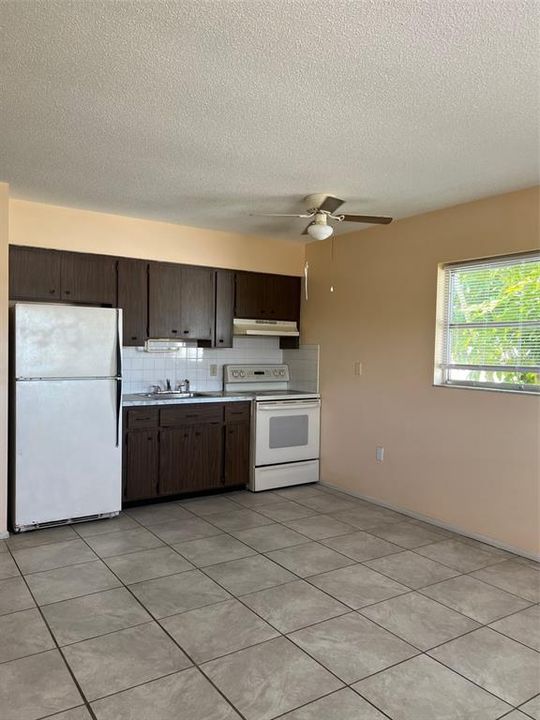 For Rent: $1,150 (1 beds, 1 baths, 600 Square Feet)