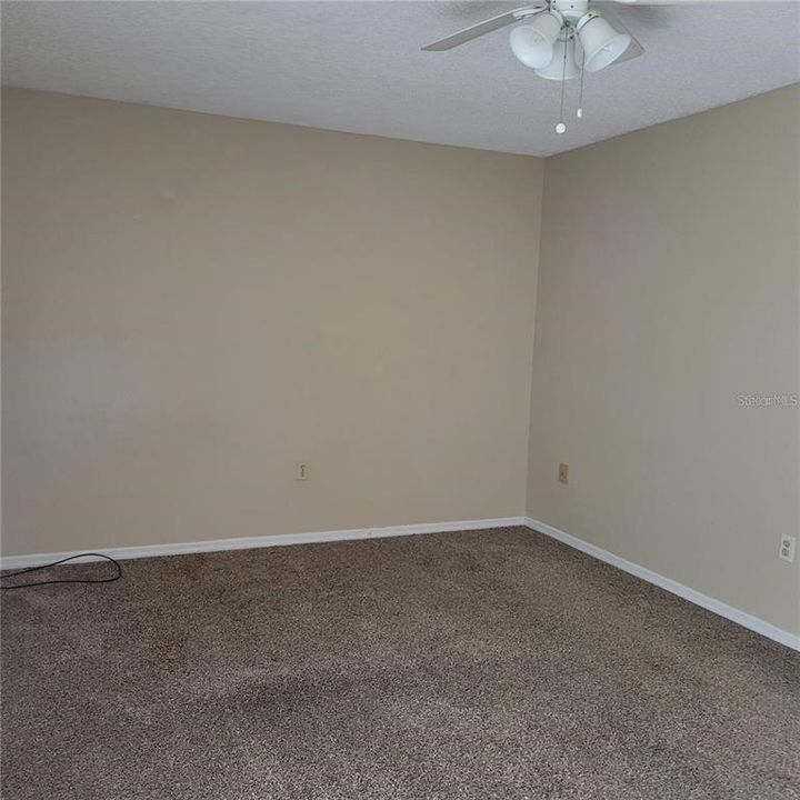 For Rent: $1,500 (2 beds, 1 baths, 900 Square Feet)