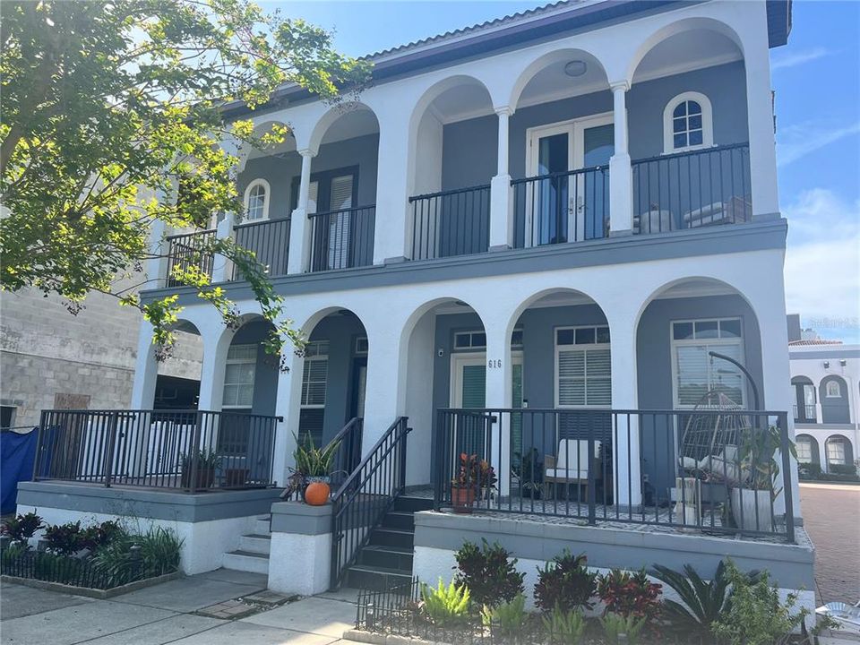 Recently Rented: $3,800 (3 beds, 2 baths, 1889 Square Feet)