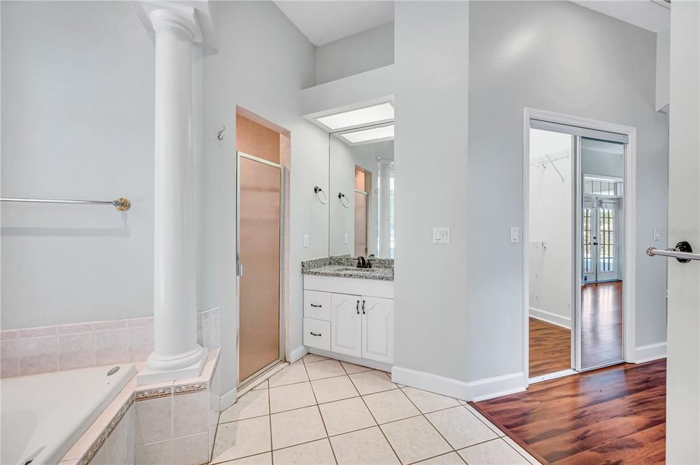 For Sale: $399,900 (3 beds, 2 baths, 1744 Square Feet)