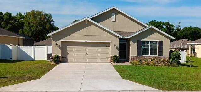 Active With Contract: $329,000 (4 beds, 2 baths, 1827 Square Feet)