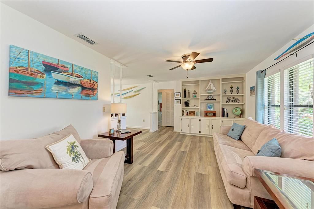 Active With Contract: $535,000 (3 beds, 2 baths, 1593 Square Feet)