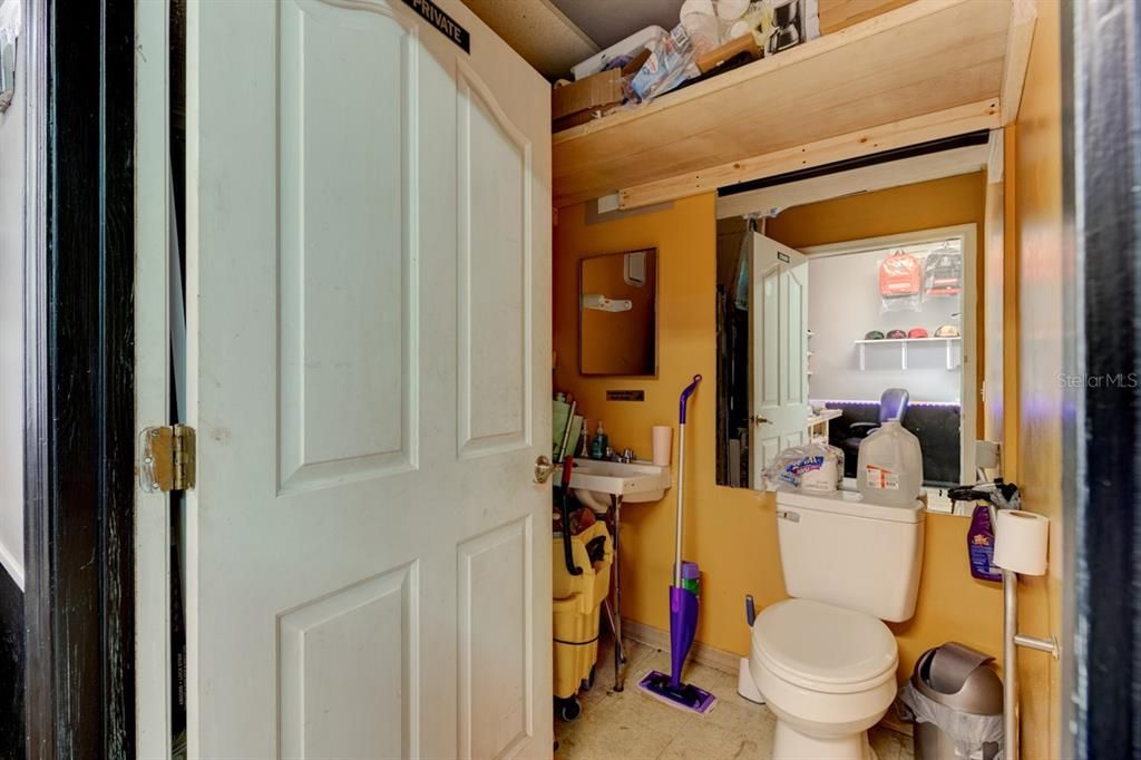 Bathroom Unit 3